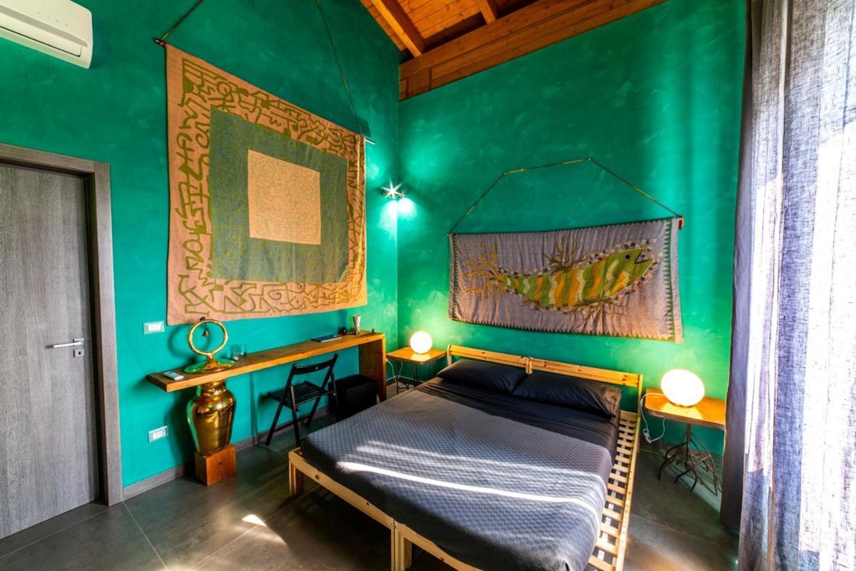 Speciale Tarshito'S Home - Atrium And Terrace Бари Екстериор снимка